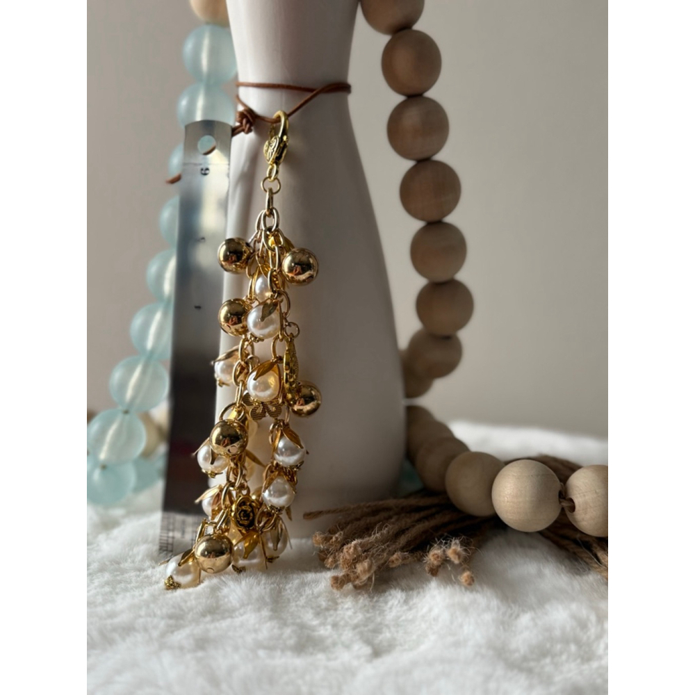 Women's Unbranded Gold & White Pearl Charm Keychain